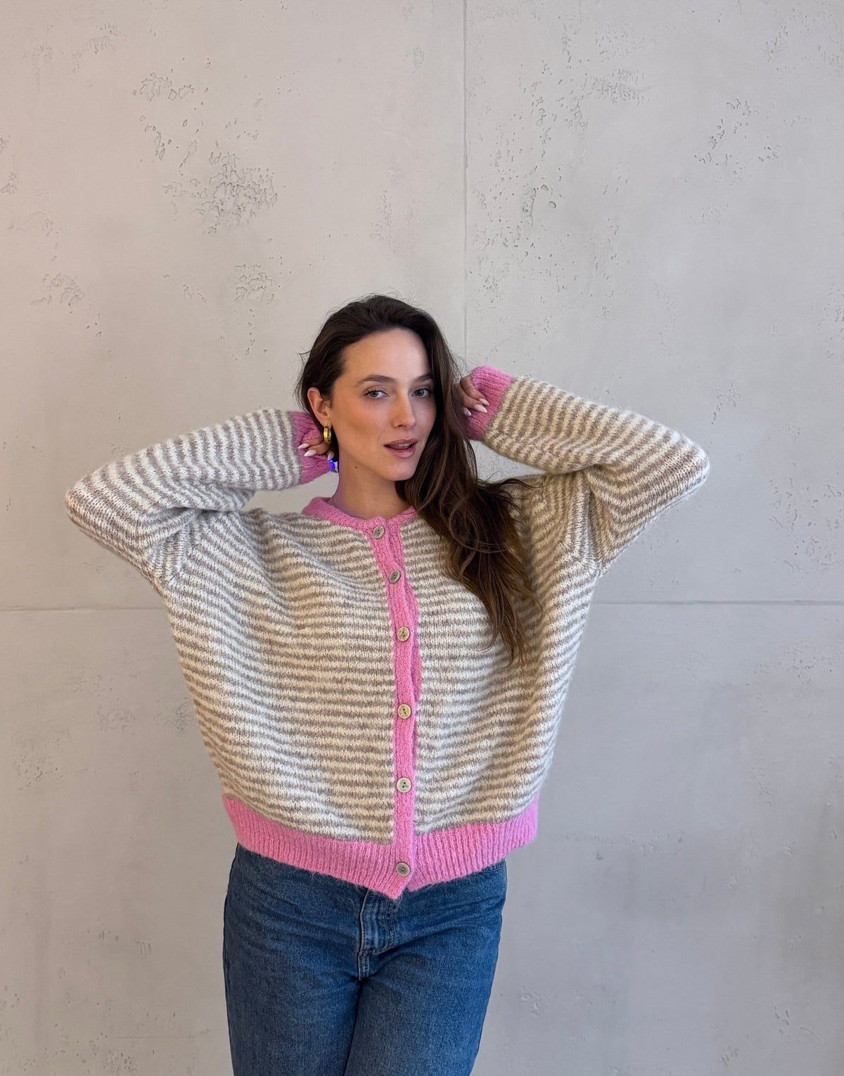 Feingestreifte Strickjacke mit Knöpfen - Switch - Fashion