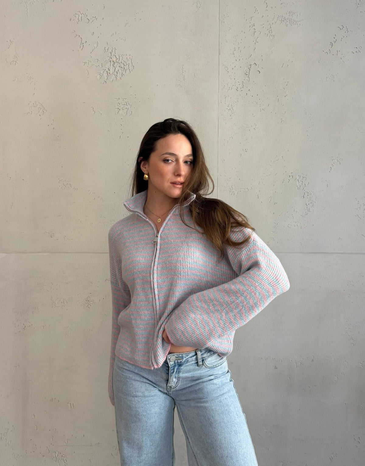 Gestreifte Strickjacke mit Reißverschluss & Stehkragen - Switch - Fashion