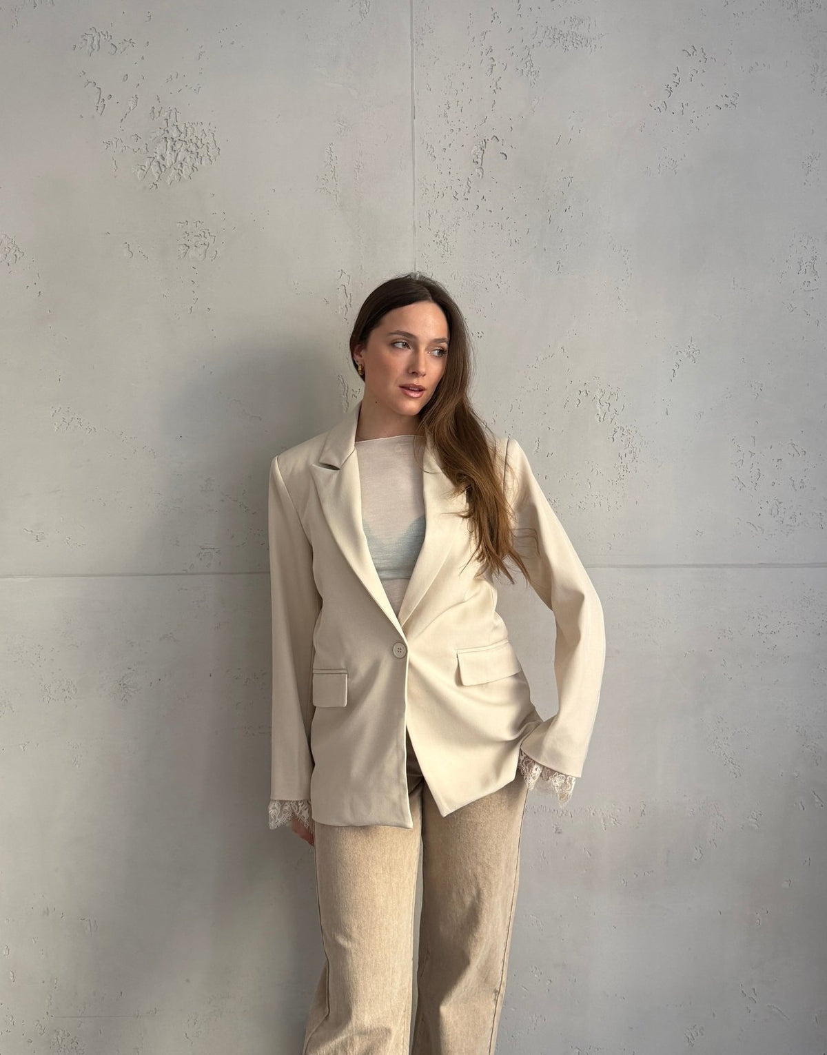 Oversize Blazer mit Spitzeneinsatz am Ärmel - Switch - Fashion