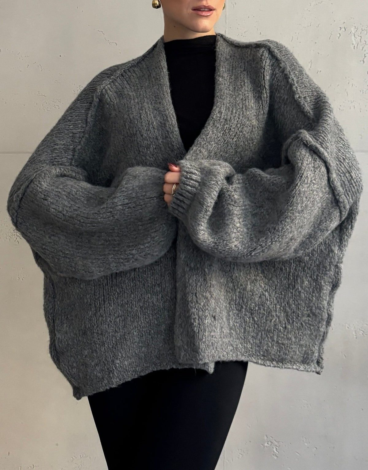 Oversize Strickjacke mit Außennaht - Switch - Fashion