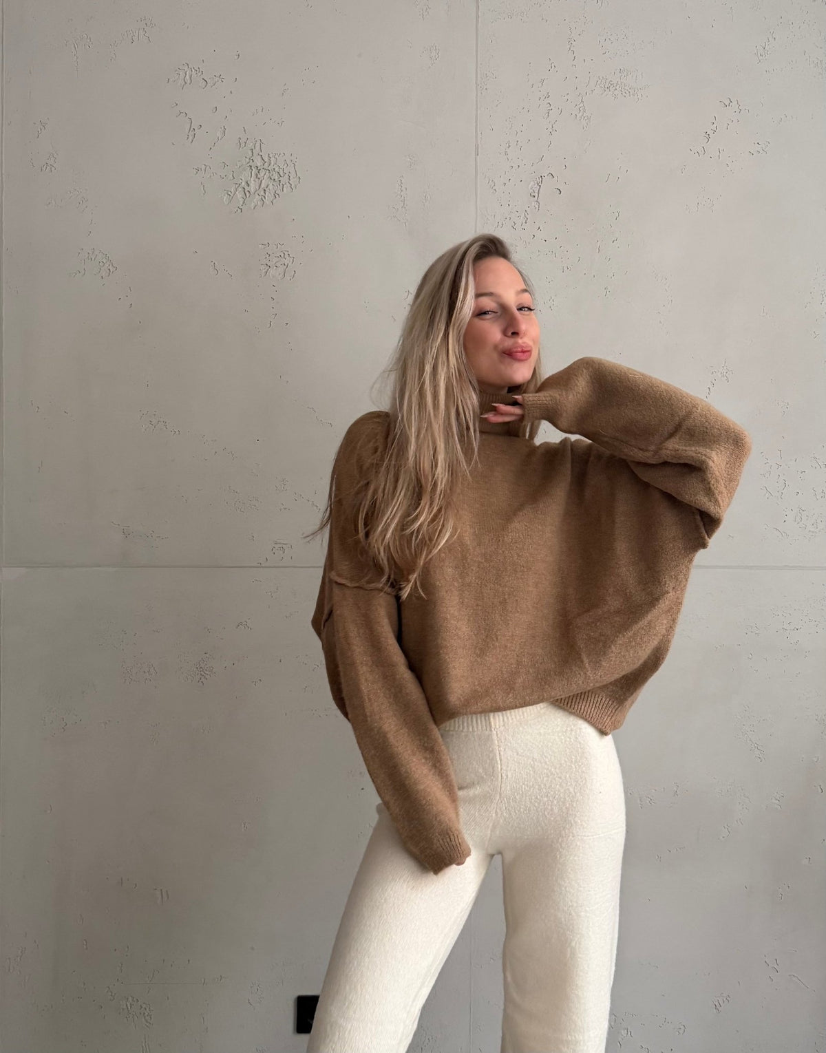 Weicher Switch Rollkragenpullover mit dezenter Außennaht - Switch - Fashion