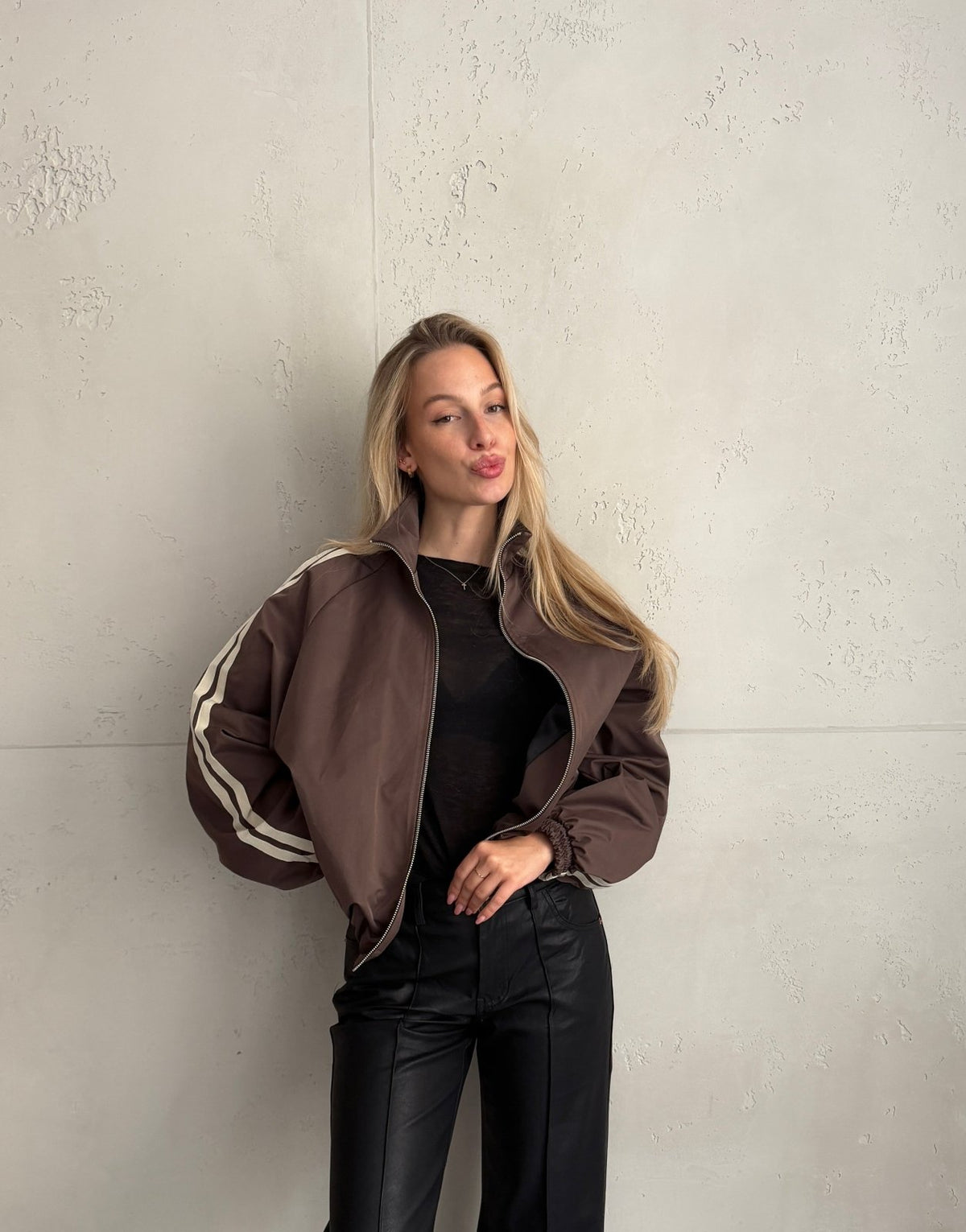 Windjacke mit Ärmelstreifen - Switch-Fashion