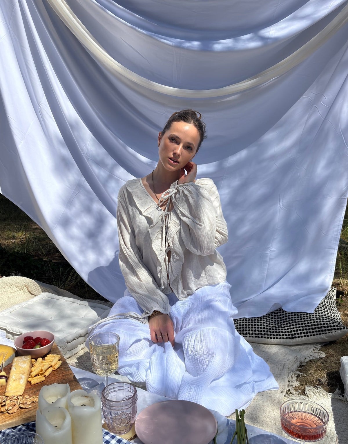 Baumwoll Rüschenbluse mit Ärmeln zum Binden – Bestseller in Weiß,Gelb, Beige und Pink - Switch - Fashion