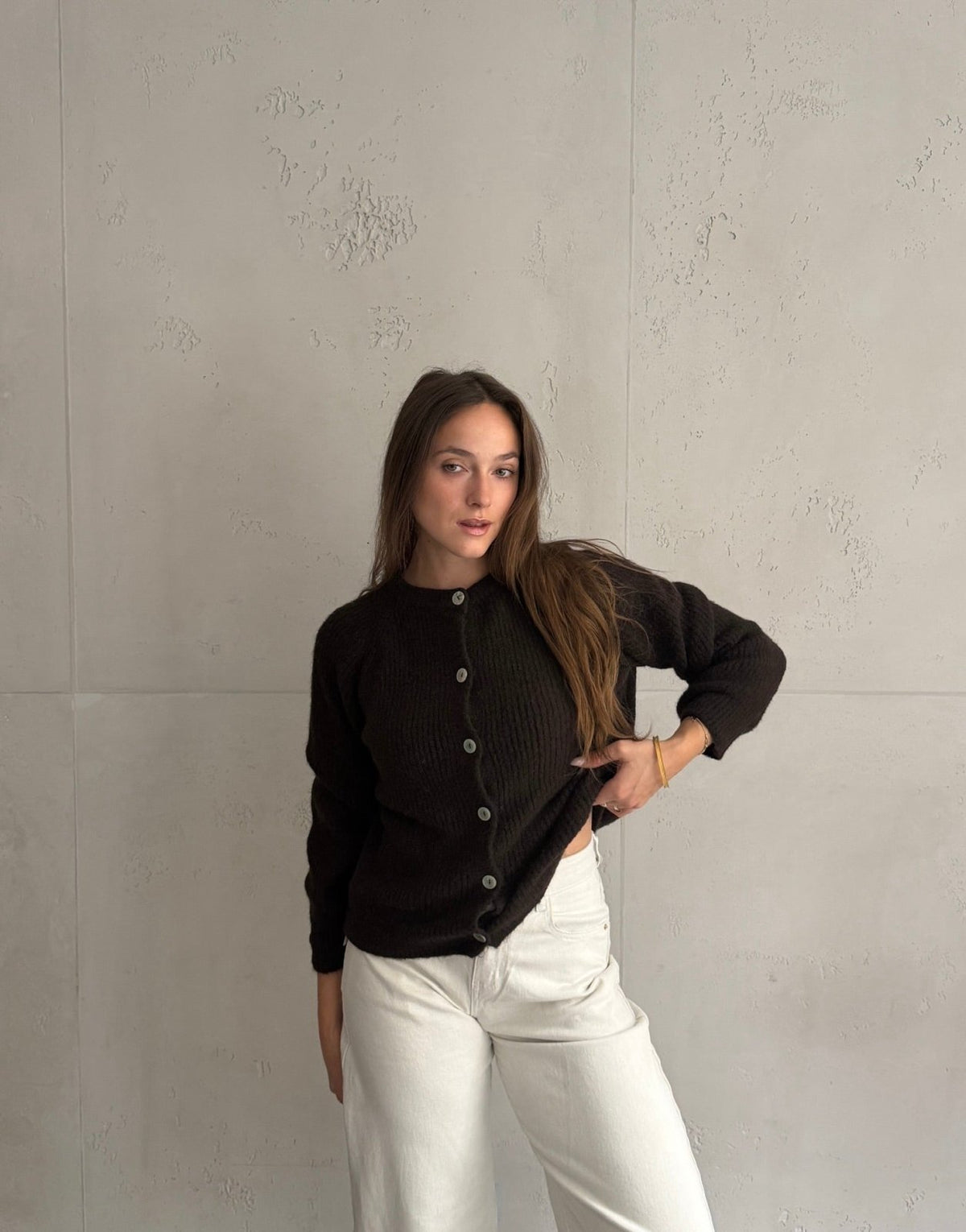 Gerippte Strickjacke mit Knopfleiste - Switch-Fashion