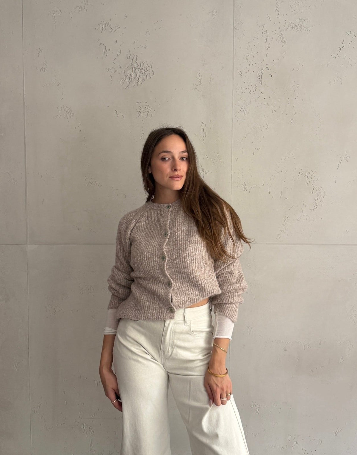 Gerippte Strickjacke mit Knopfleiste - Switch-Fashion