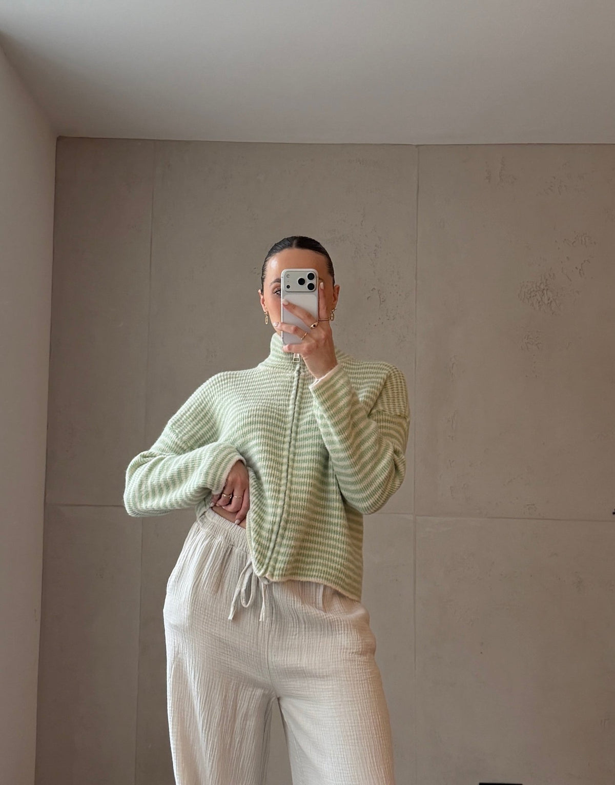Gestreifte Strickjacke mit Reißverschluss & Stehkragen - Switch - Fashion