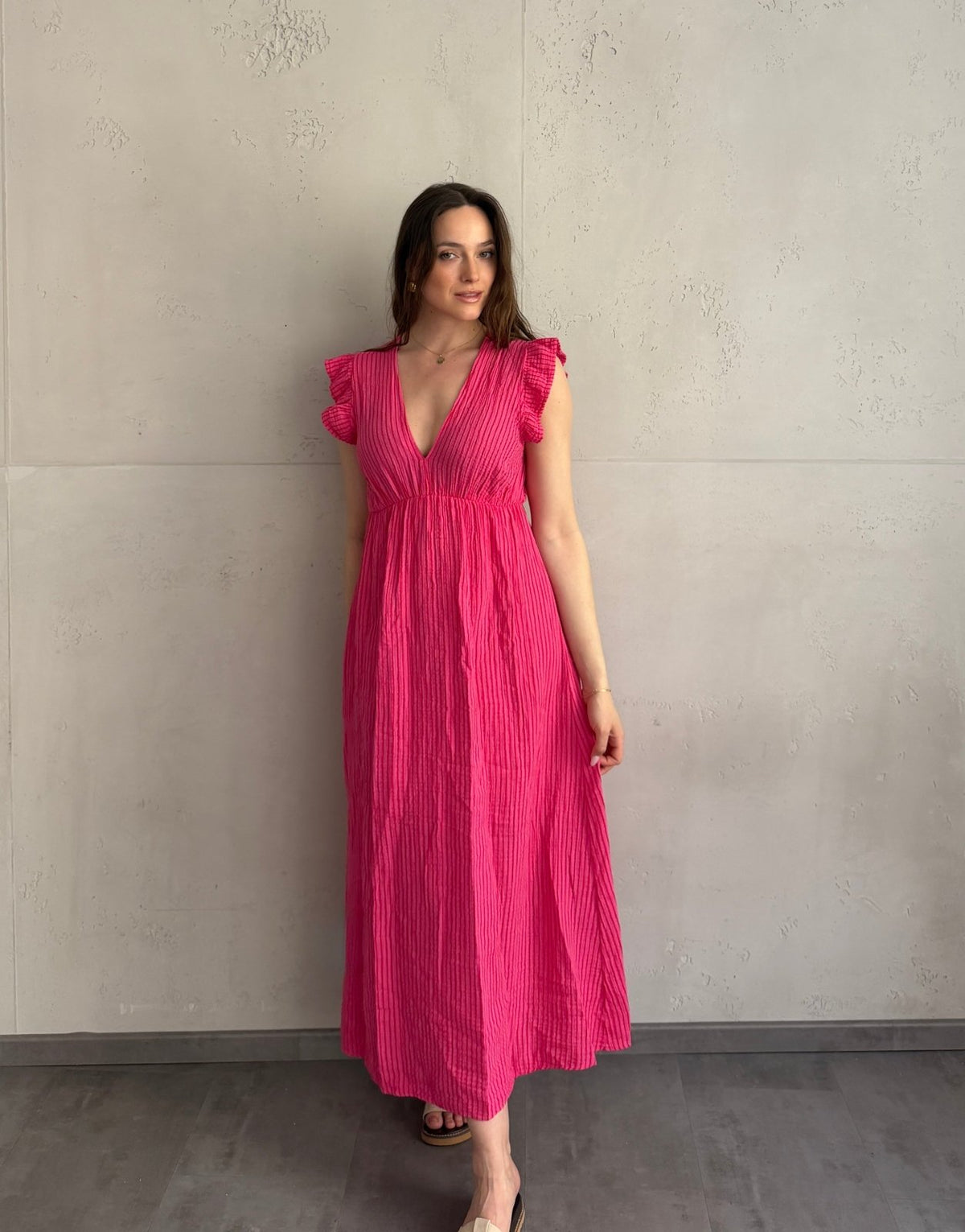 Gestreiftes Musselin Maxikleid mit Rückenausschnitt – Schmale Längsstreifen - Switch - Fashion