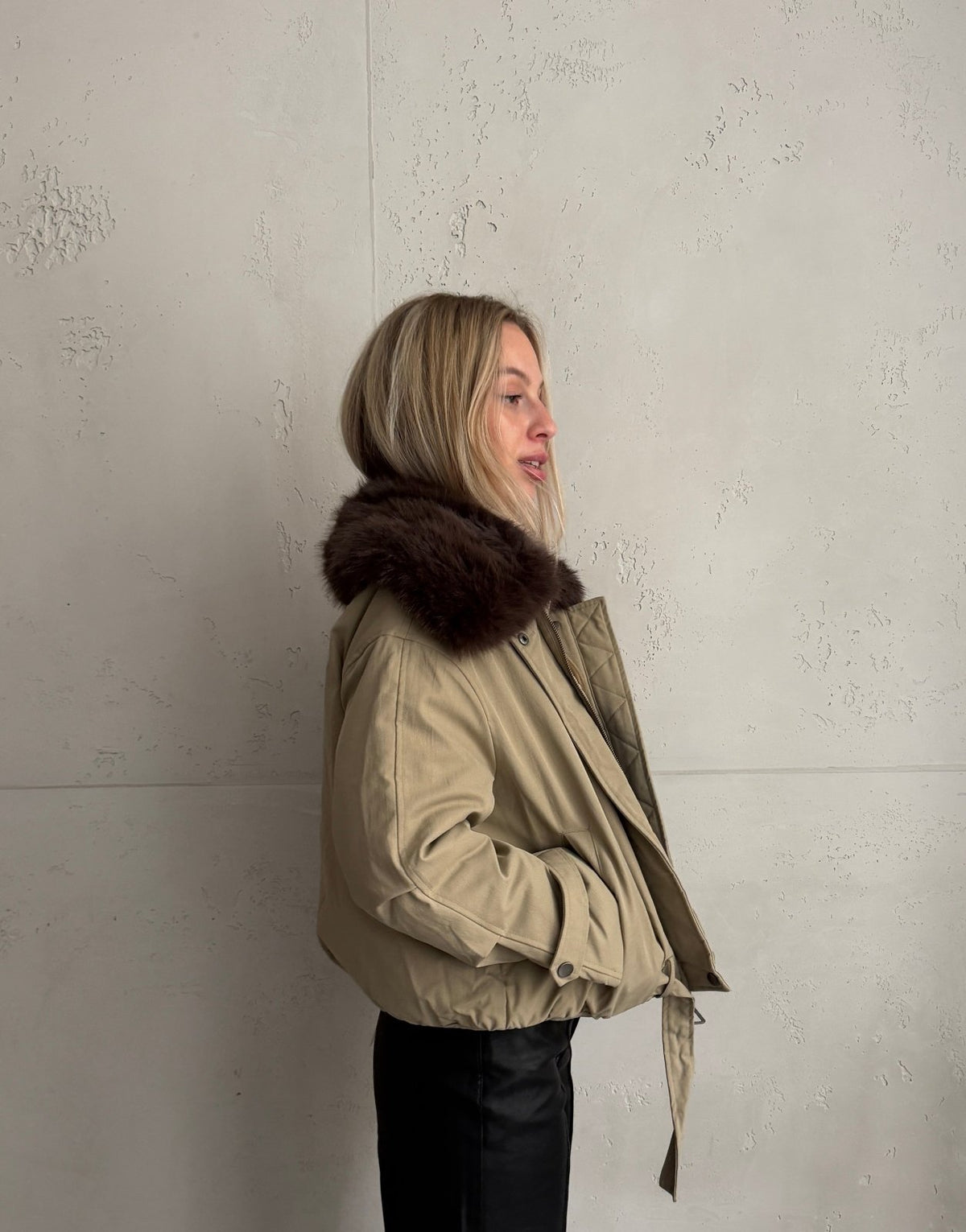 Jacke mit abnehmbarem Fellkragen - Switch-Fashion