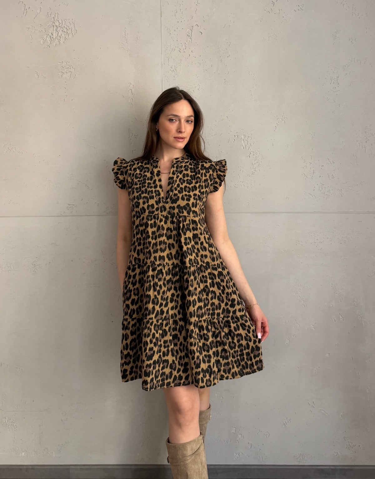 Kurzes Leo - Musselinkleid mit dezentem Rückenausschnitt - Switch - Fashion