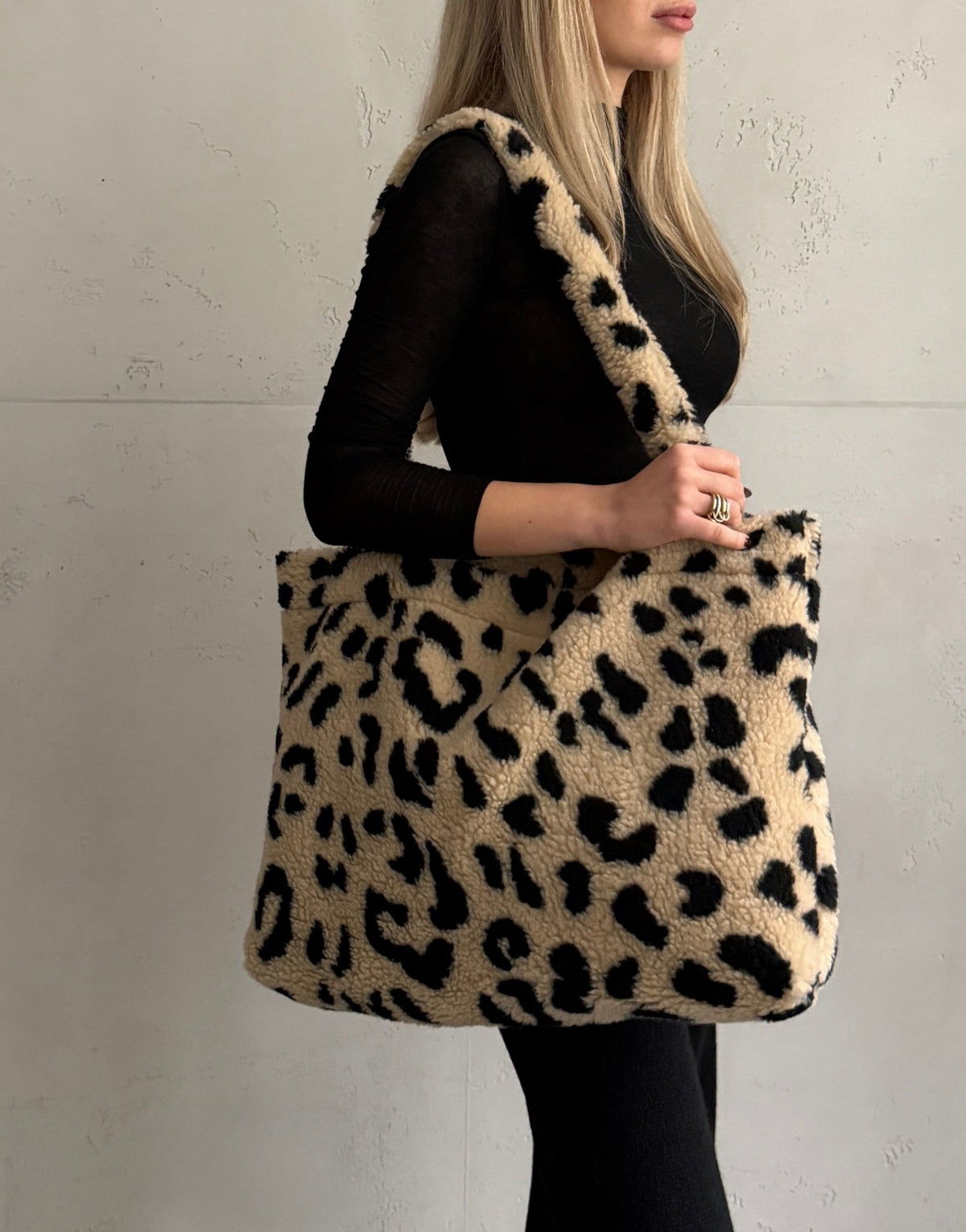 Leo Teddy Shopper - Switch - Fashion