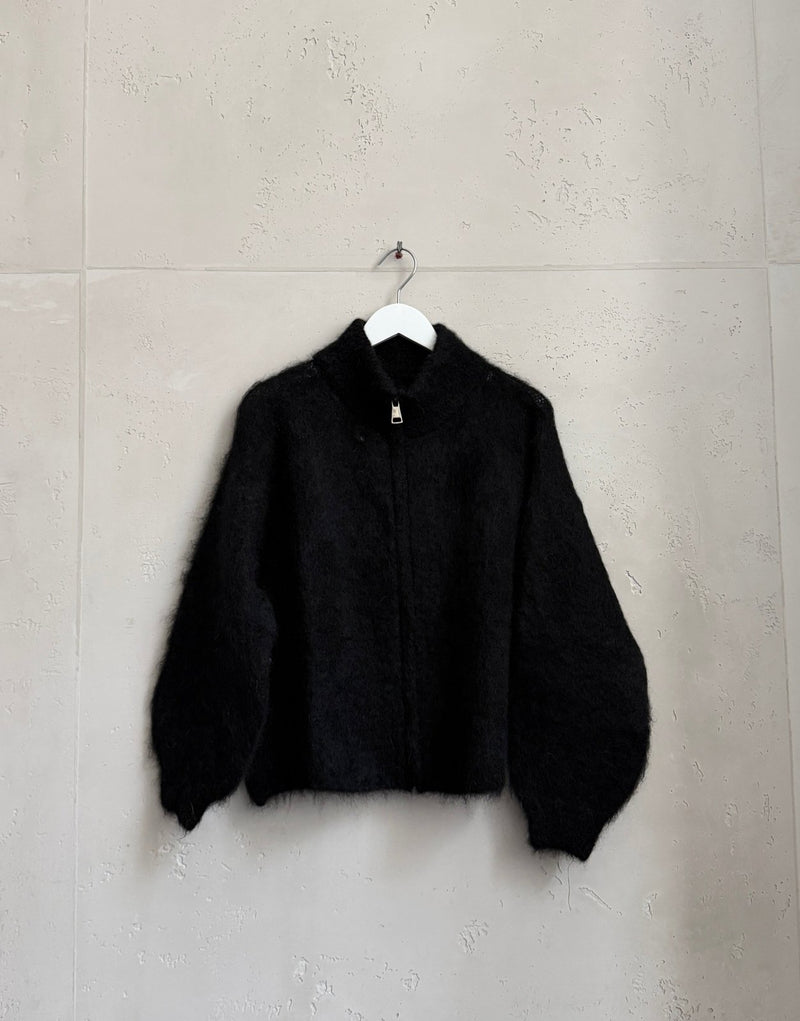 Mohair Zip-Strickjacke mit Stehkragen in Schwarz