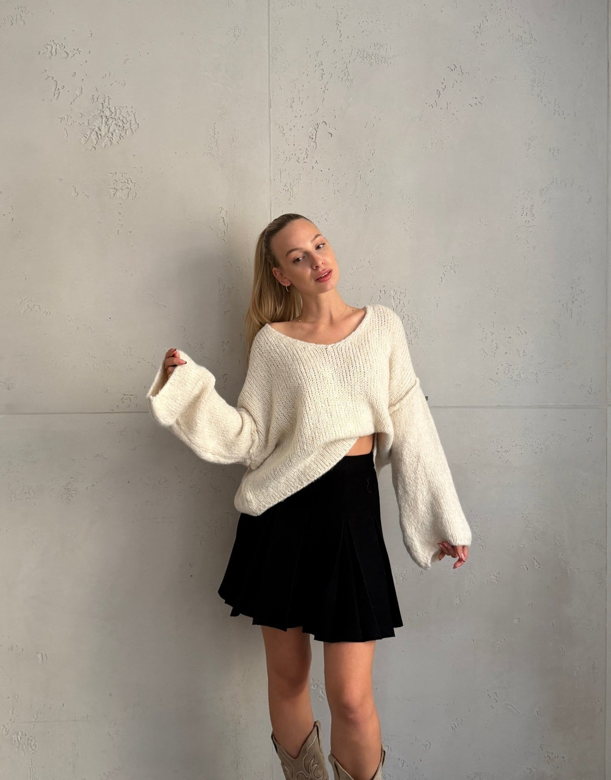 Oversize Pullover mit V-Ausschnitt - Switch-Fashion