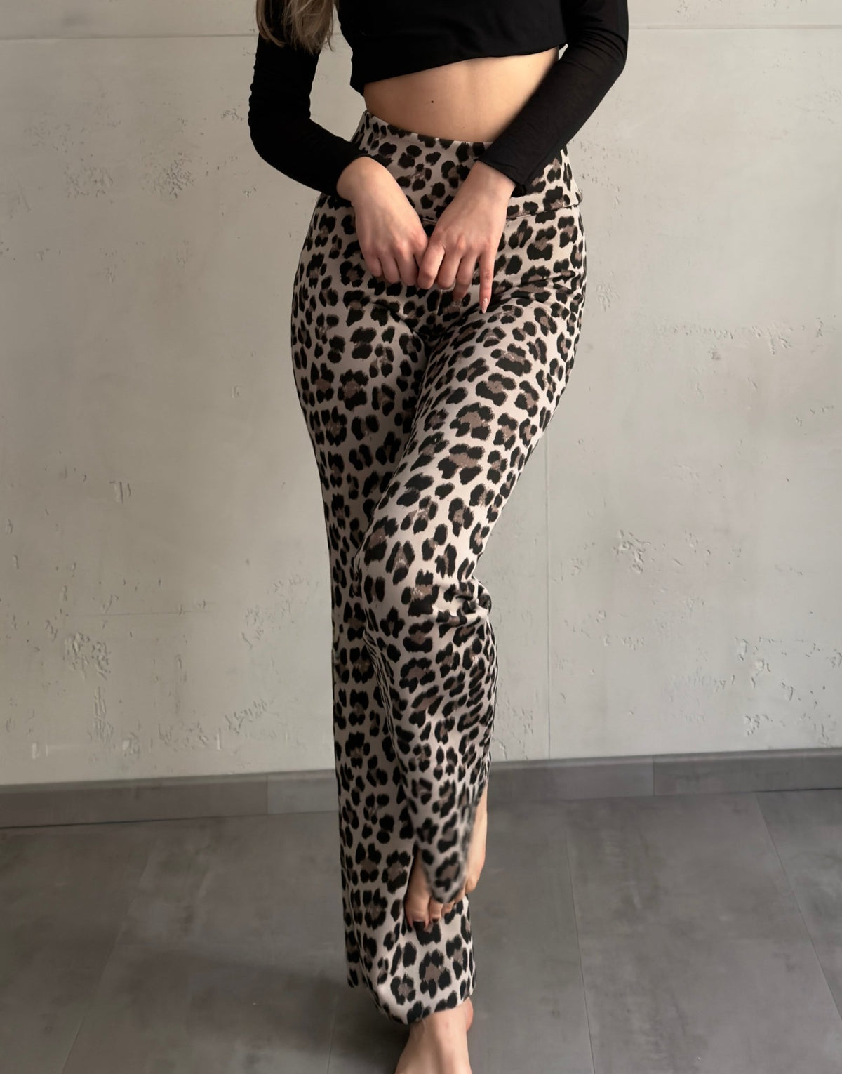 Pilates Leo Leggings mit ausgestelltem Bein - Switch - Fashion