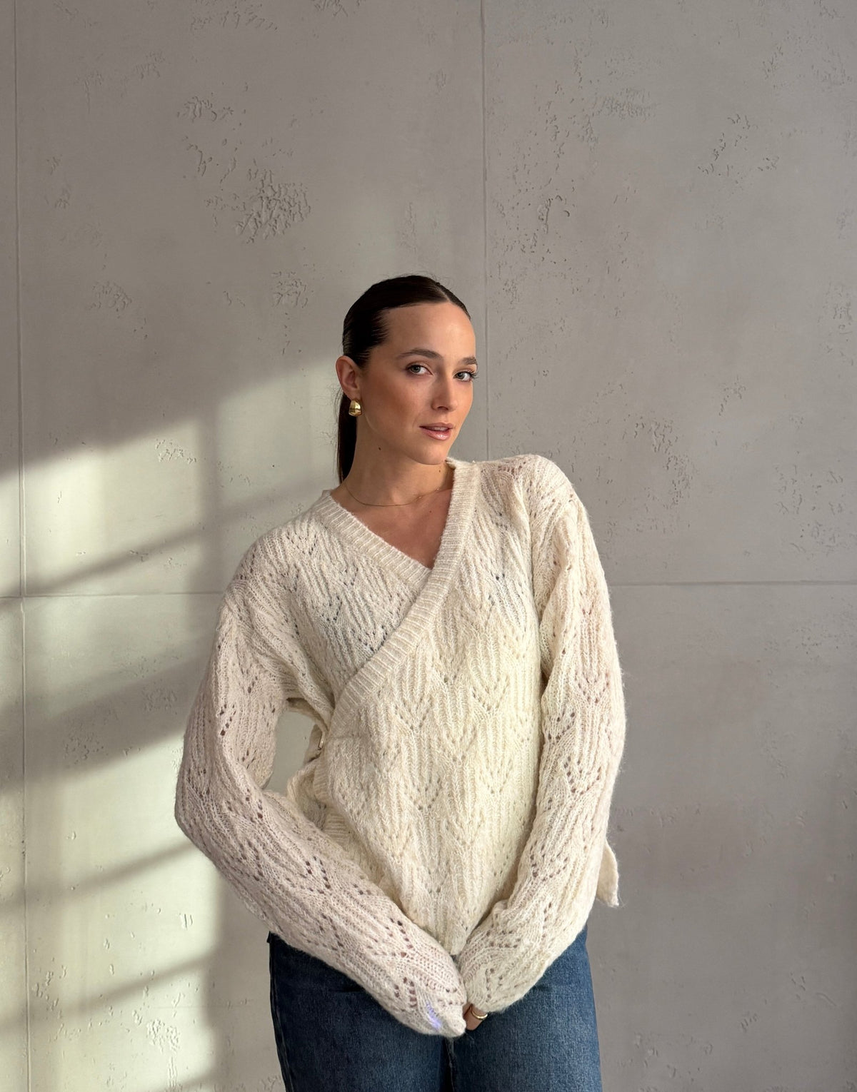 Strickjacke mit Taillen-Knopf - Detail 3