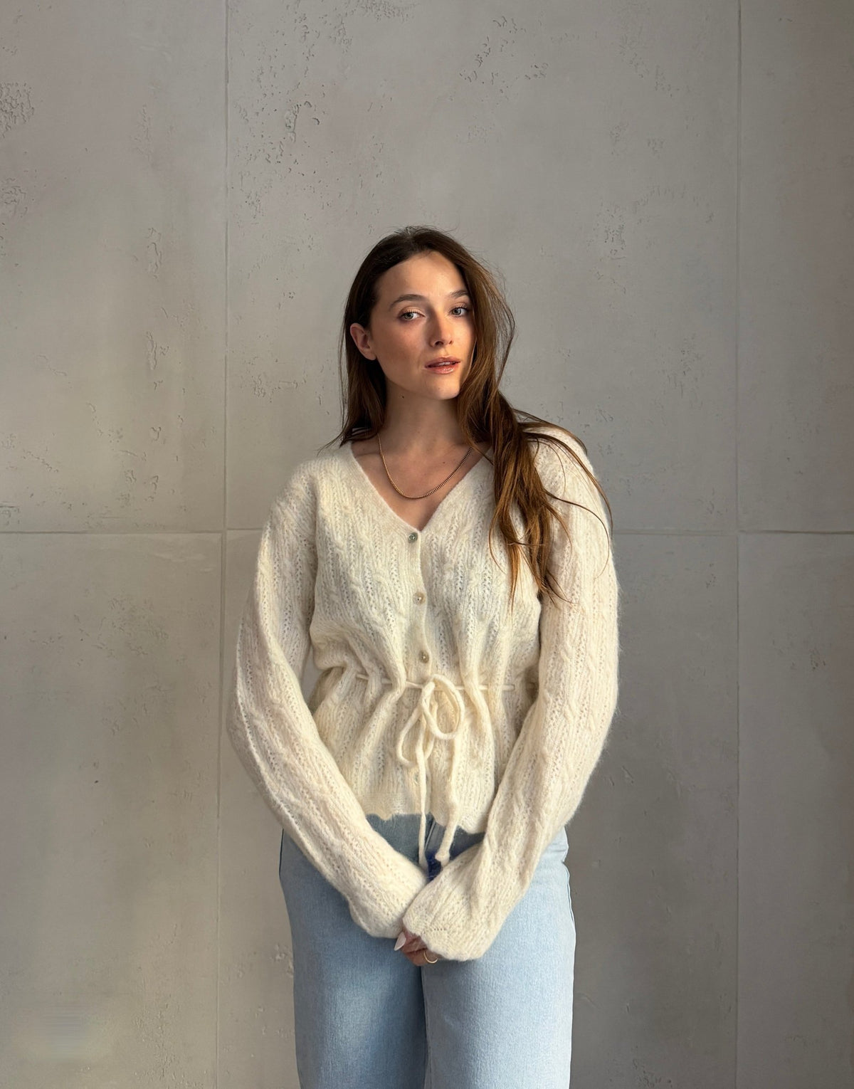 Strickjacke mit Taillenbund und V - Ausschnitt - Switch - Fashion