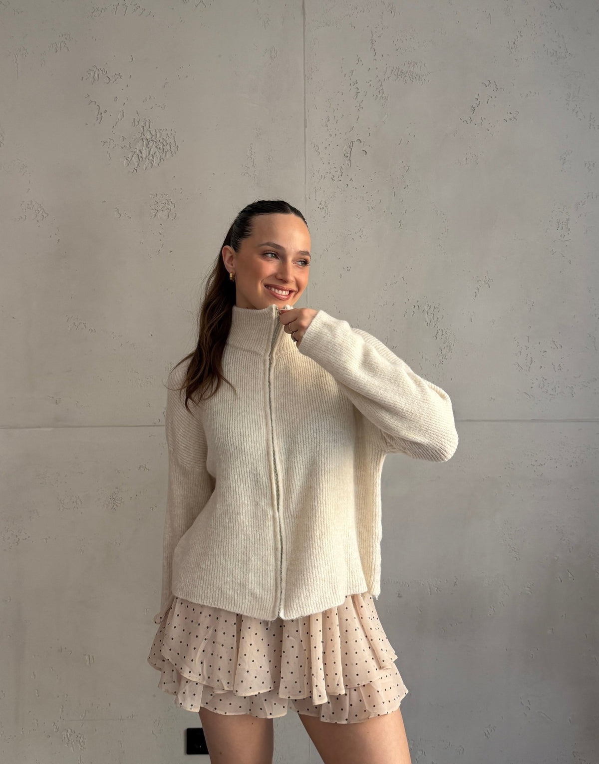 Strickjacke "Uni" mit Reißverschluss und Stehkragen - Switch - Fashion