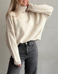 Weicher Switch Rollkragenpullover mit dezenter Außennaht