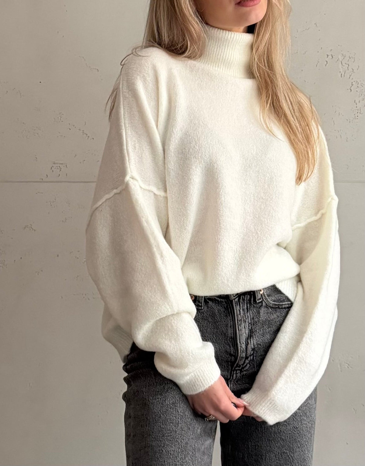 Weicher Switch Rollkragenpullover mit dezenter Außennaht - Switch - Fashion